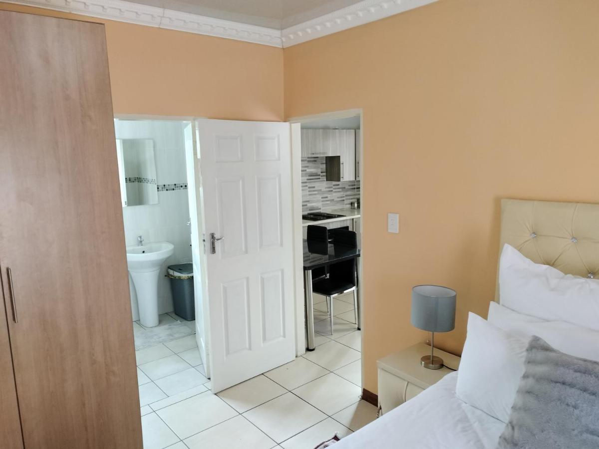 Sunrise Guesthouse Pretoria-Noord Εξωτερικό φωτογραφία