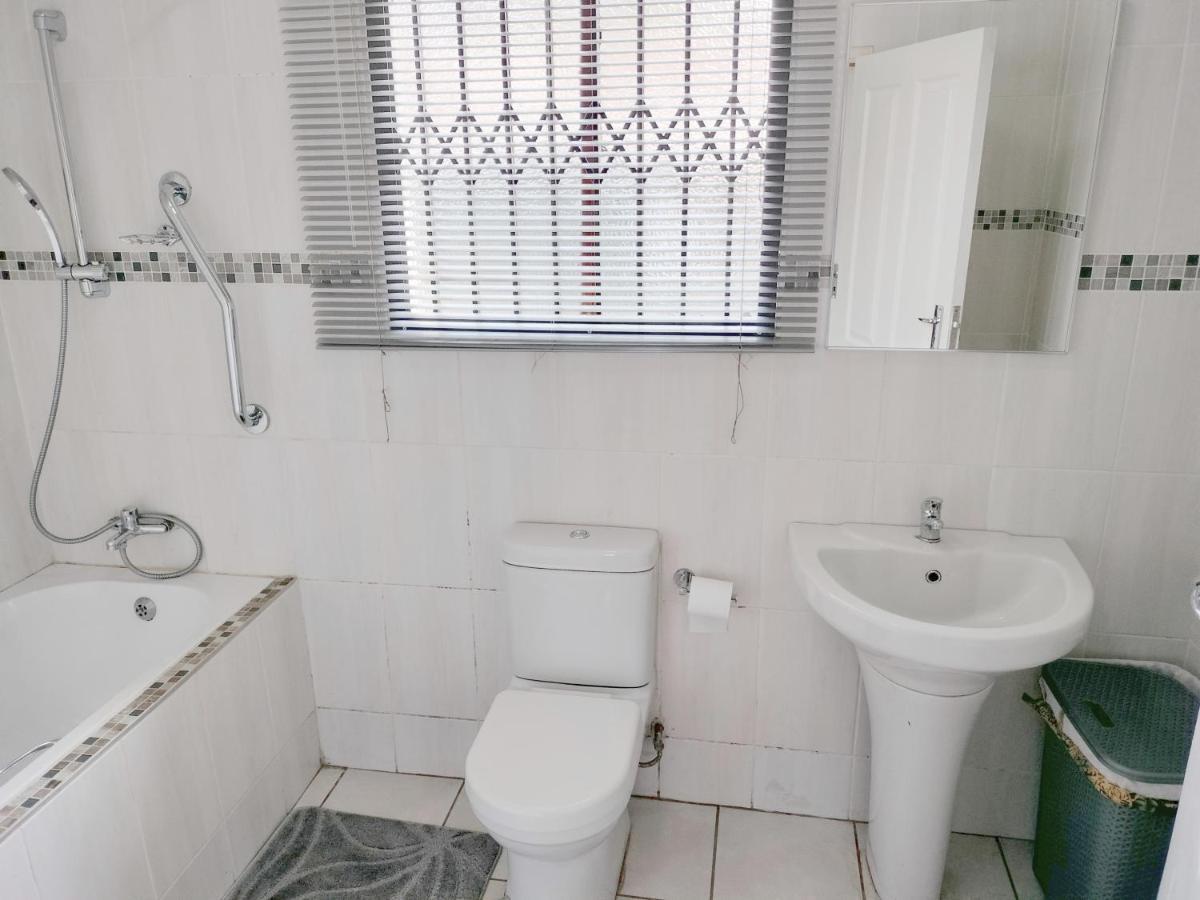 Sunrise Guesthouse Pretoria-Noord Εξωτερικό φωτογραφία